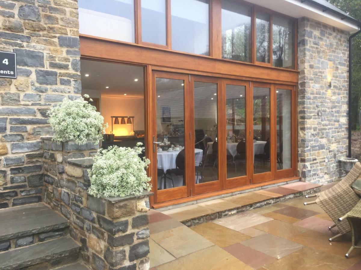 Pencoed House Estate Guest House Cardiff Exterior photo