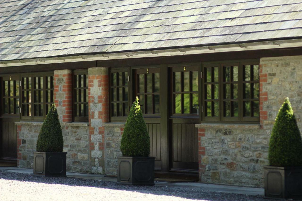 Pencoed House Estate Guest House Cardiff Exterior photo